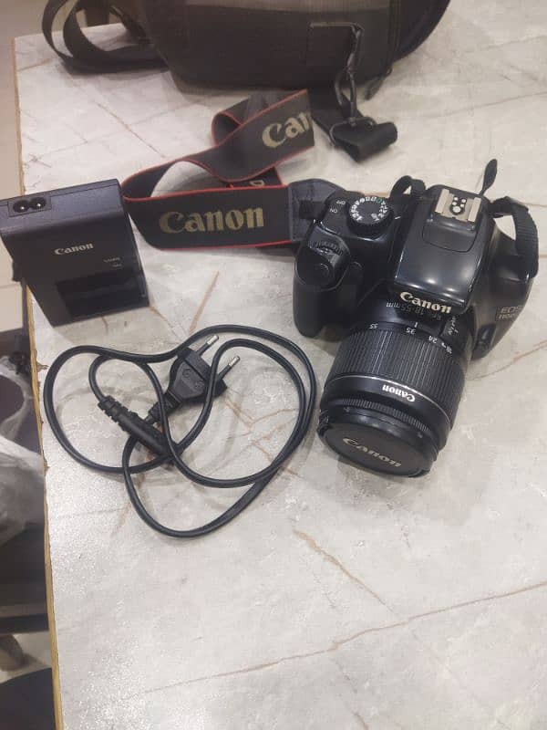 Canon 1100D with 18mm-55mm lense Canon 1100D 3