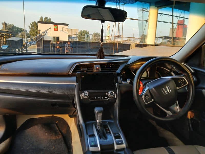 Honda Civic Oriel 2021 Automatic 4