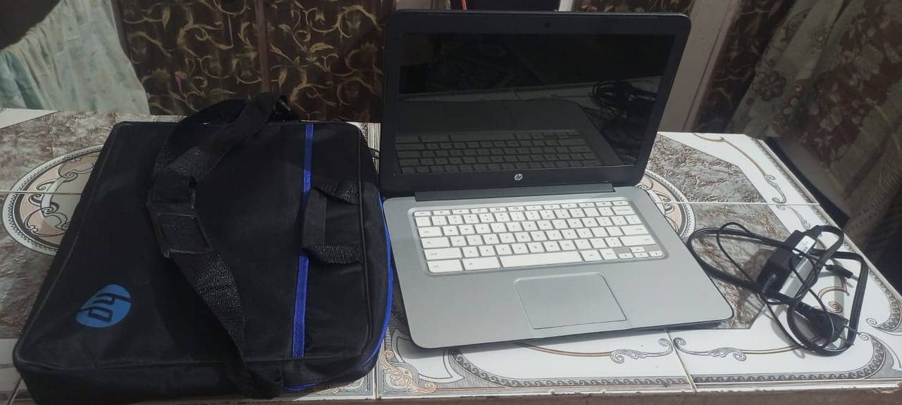 Laptop for sale in excellent condition 5