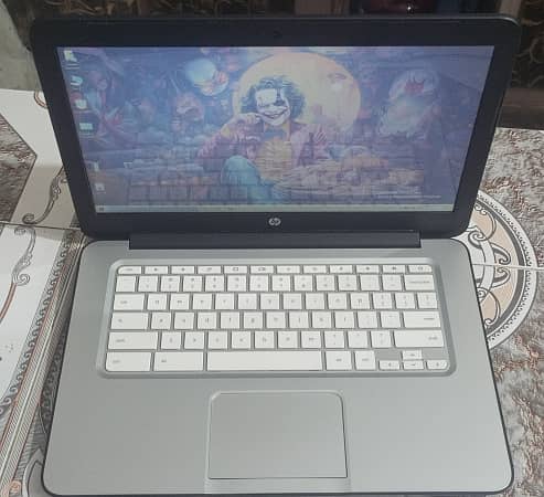 Laptop for sale in excellent condition 11