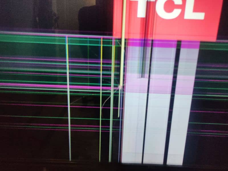 TCL Android 43" LED PANEL BREAK 1