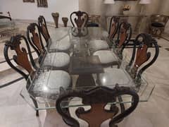 Dining table and chairs set