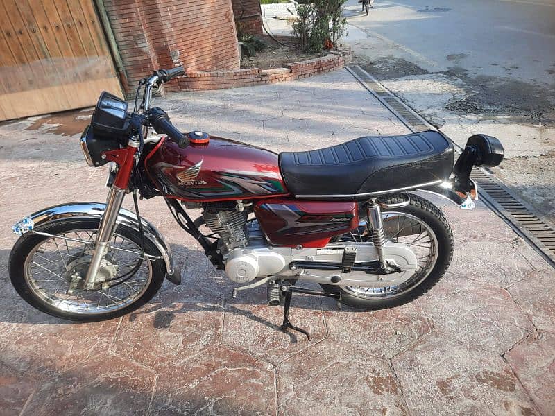 urgent sale condition 10 by 9 no work . 0307 4495245 1