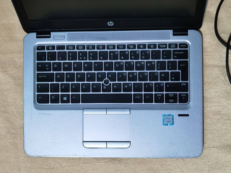 Hp Elitebook 820 g3 i5 6th generation (Laptop without battery)Read Add 3