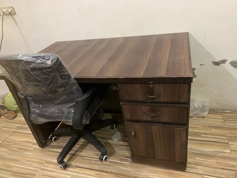 office tables for sale 4