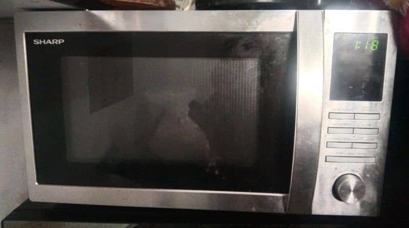 microwave oven 0