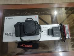 Canon 5d mark 4 10/10