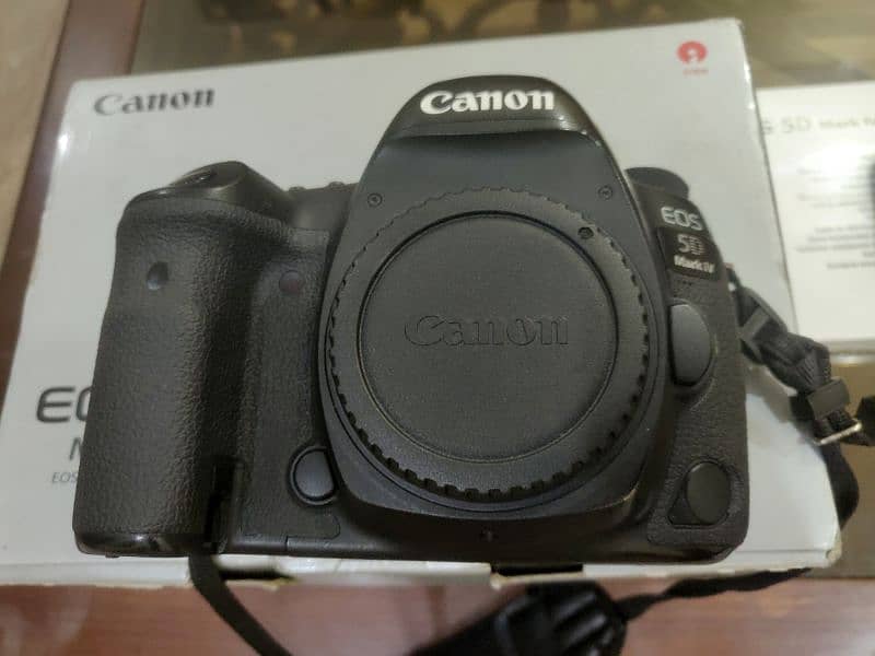 Canon 5d mark 4 10/10 1