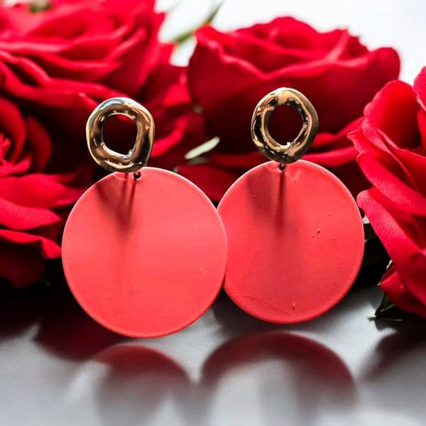 Elegant Red & Gold Statement Earrings 1