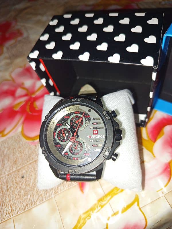 Brand new watch ( NAVIFORCE) 1