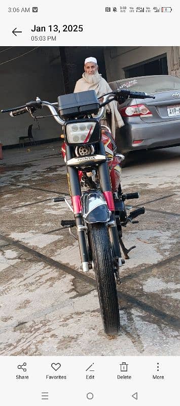 Honda 125 16 model orgnl blck tanky tapy salincr avible ha 2