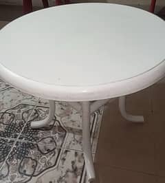 Plastic fibre tables