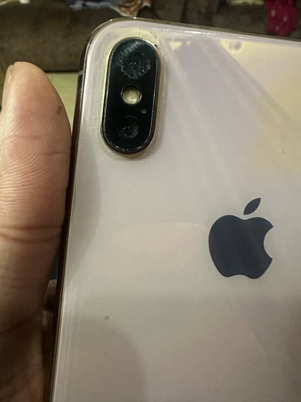 Iphone XSMax Golden 64 GB 1