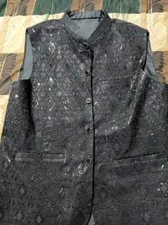 Waist  COAT FOR SALE JUST Two TIME USE.  SIZE Large / X Large