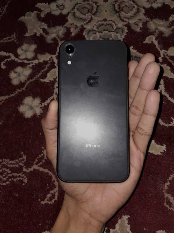 IPhone XR hai pta approved ufone ki sim chla raha hai 0