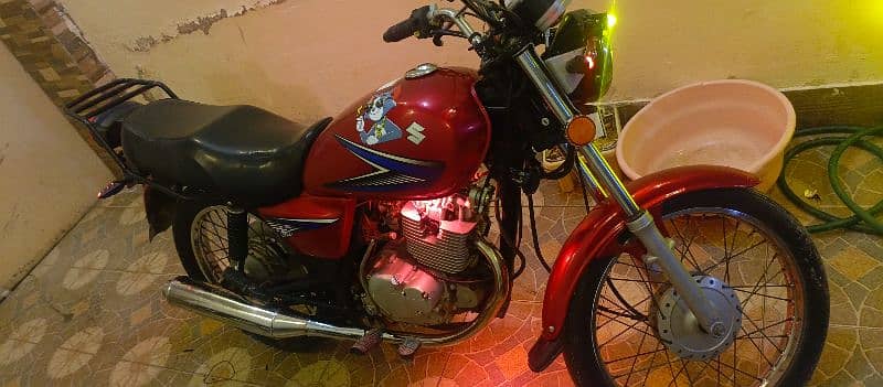 Suzuki gs 150 new bike hai all documents available biometric available 5