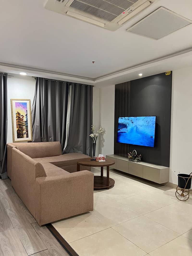 Fully Luxury Furnished 2 Bedroom Apartment Available For Rent 8