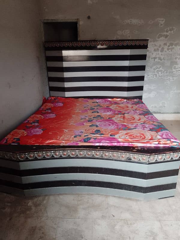 king size wooden bed  with mattress,side tables and dressing table 4