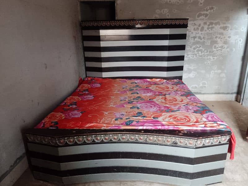 king size wooden bed  with mattress,side tables and dressing table 5