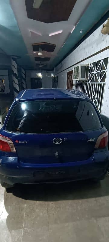 Toyota Yaris 2000 3