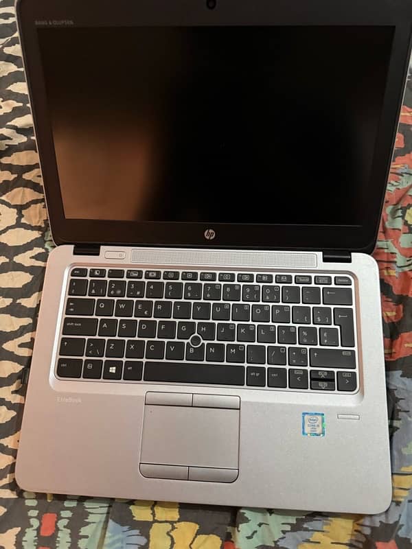 hp820 i5 1