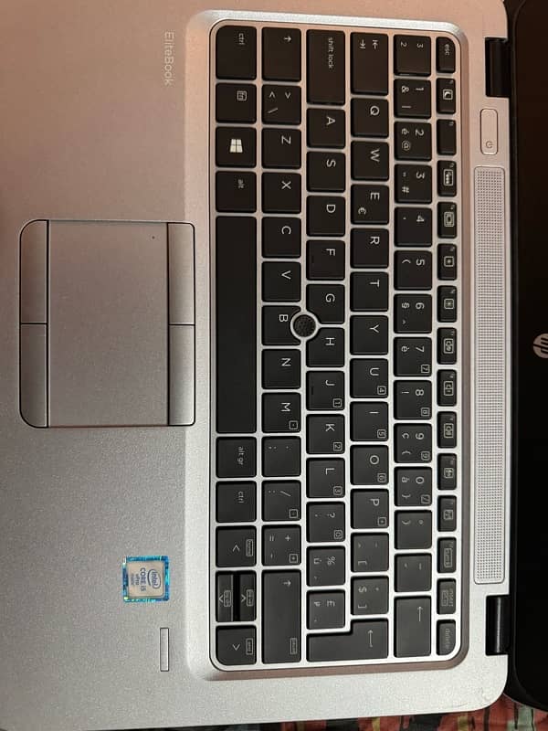 hp820 i5 4