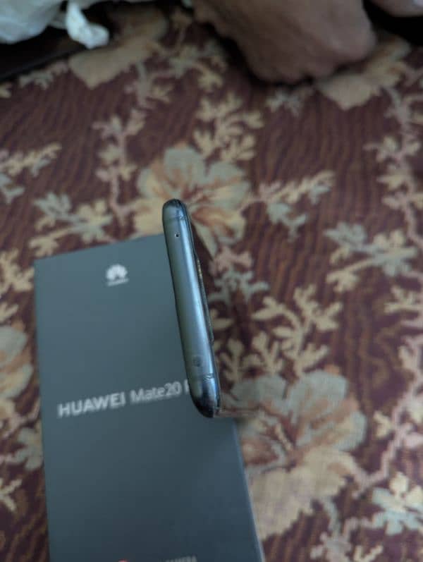 Huawei Mate 20 Pro 6/128 Official PTA Approved 3