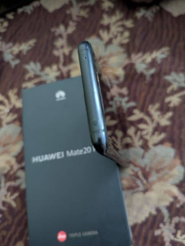 Huawei Mate 20 Pro 6/128 Official PTA Approved 8