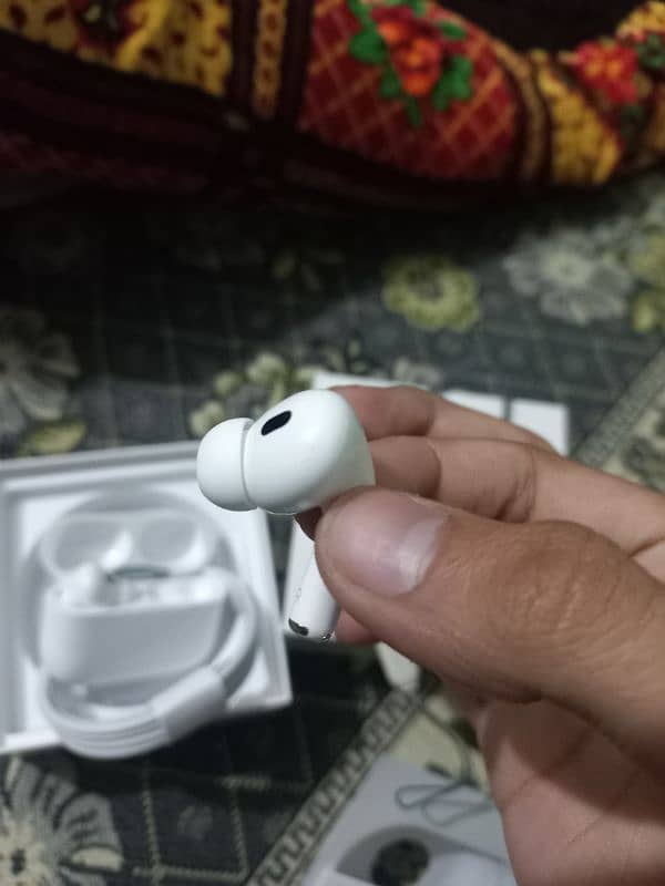 Airpods Pro 2nd Generation Copy Type-C Only Box Open with ANC 6