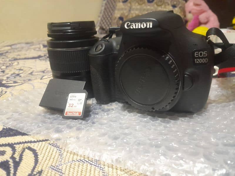 Canon DSLR 1200D 3