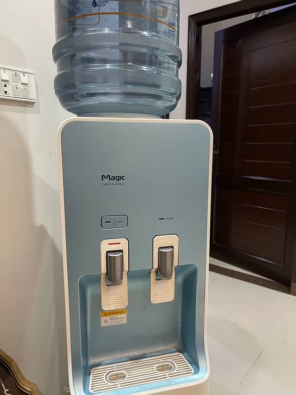 WATER DISPENSER MAGIC COMPANY MADE IN KOREA. 6