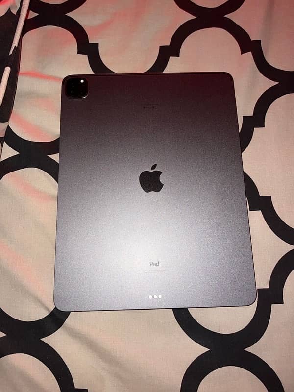 ipad pro M1 12.9 inch 256gb 0