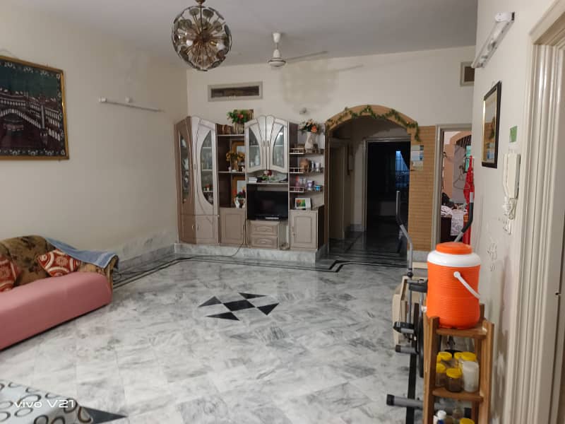 18 Marla house available for rent in chenab market near Susan road 5