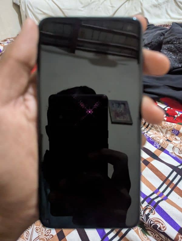 Samsung S10e 10by10 without any scratch urgent sale 1