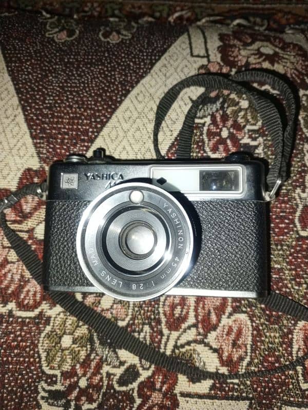 yashica mg-1 0