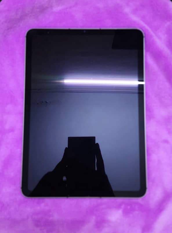 ipad AIR 4 MDM 64gb lush condition 1