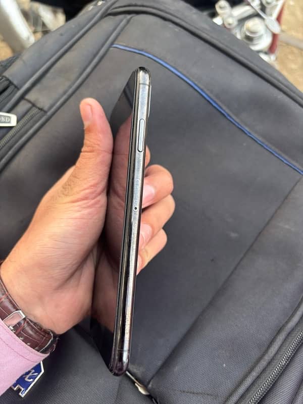 iphone xs max space black 2