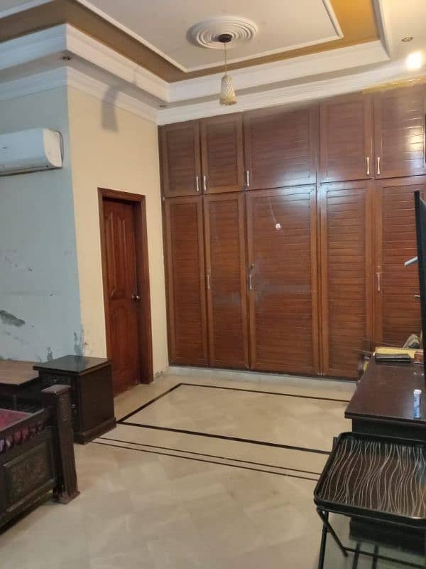 Multan. near cantt spacious , family house 10