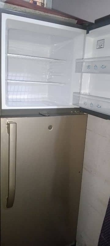 haeir fridge urgent sale 5