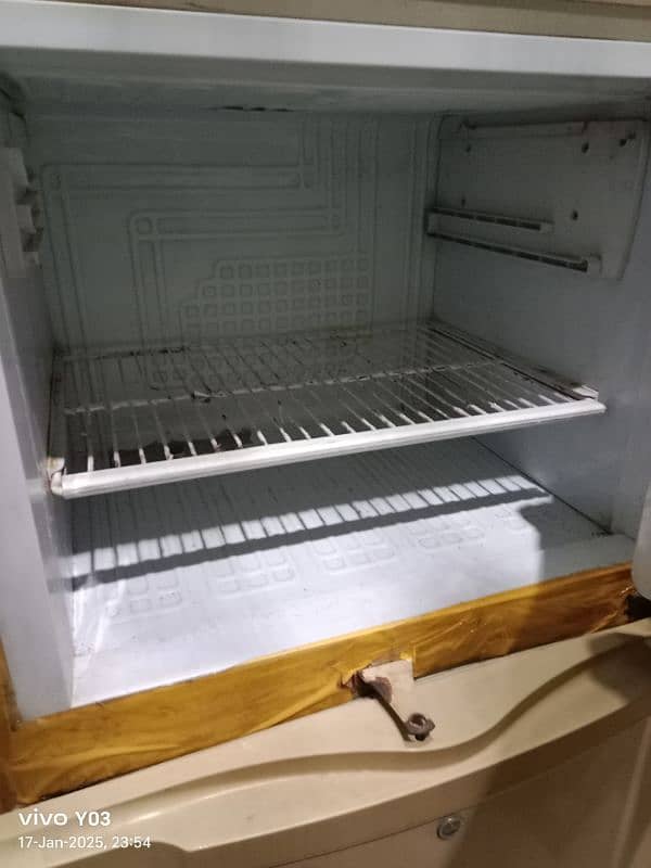 pel Refrigerator 1