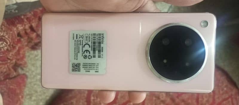 infinix zero 40 10/10 conditions diba charger sub kuch hy 2