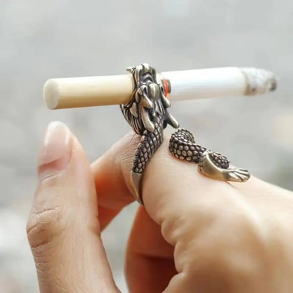 Dragon-Shaped Alloy Cigarette Holder Ring 0