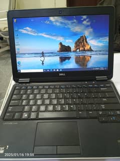 Dell Latitude E7240 - Core i5 4th Generation - 8GB RAM 256HDD