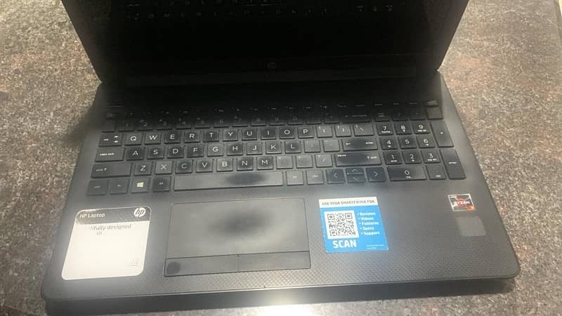 Hp windows 11, 8gb ram, 256gb ssd, amd rayzen 3 5