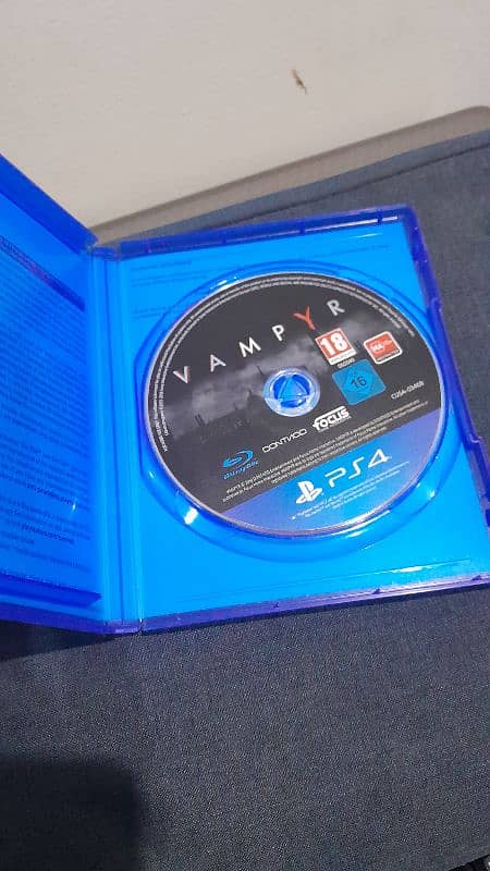 VAMPYR PS4 Game CD 2