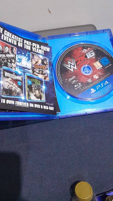 W2K16 PS4 Game CD WWE 2