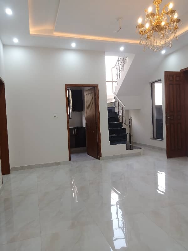 Beautiful 7 Marla Corner HOUSE FOR SALE 2