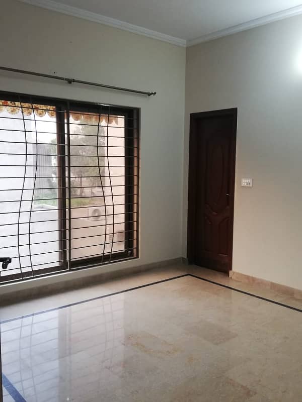 8 MARLA EXCELLENT CONDITION GOOD UPPER PORTION IDEAL HOUSE FOR RENT IN UMAR BLOCK BAHRIA TOWN LAHORE 4