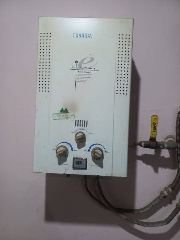 Instant  gas water heater hybrid type 0