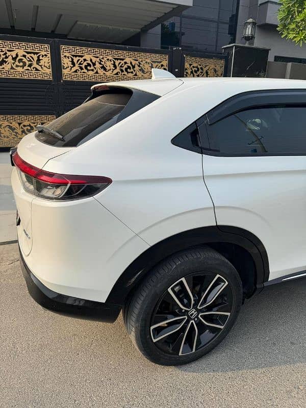 Honda Vezel 2024 3